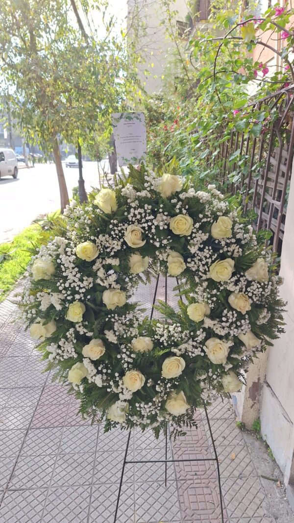 Corona de 25 Rosas Para Condolencias. - Imagen 5