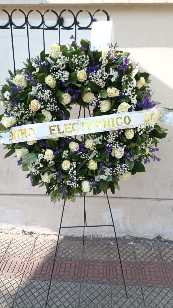 Corona 30 rosas para Condolencias - Imagen 4